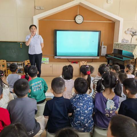 彭祖大道实验幼儿园家长助教—中二班王译晨妈妈