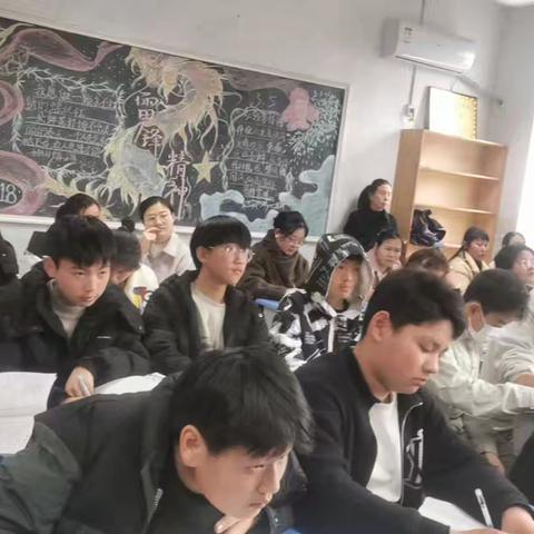 人要有自信—政史地听评课活动