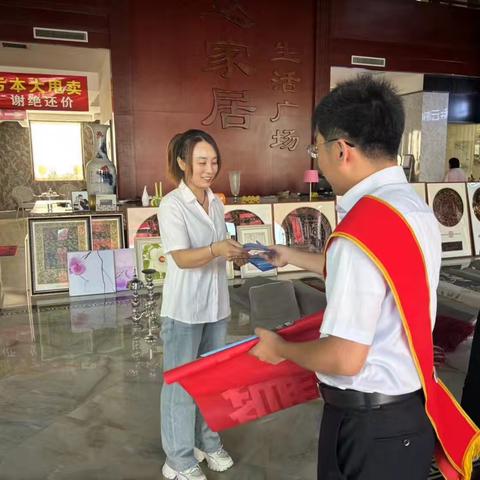 中国银行唐山滦南支行 开展反假币宣传月活动