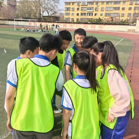 青春无畏，绿茵追梦—昆仑中学校园足球赛圆满落幕