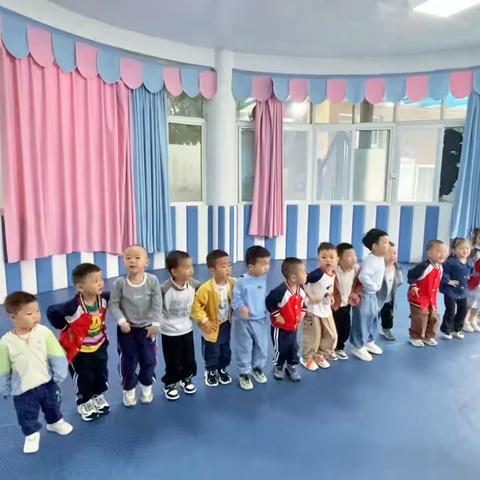忙着长大👣忙着快乐✨——豆豆一班🌱