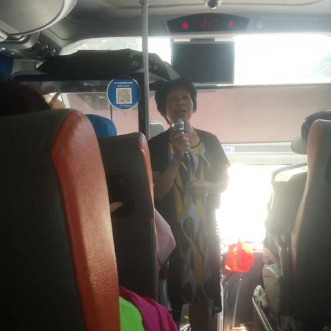 不远相聚望仙谷   潇洒开心银龄乐     —退教协新路湾小学分会望仙谷巨石阵奇石馆二日游纪实