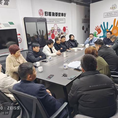 竹马乡“九小场所”夜查行动