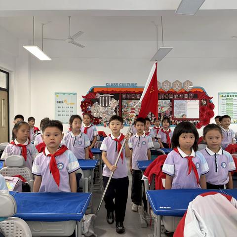 捷报频传耀班级，薪火相传显担当—— 记九江小学九龙山校区二年级10班荣誉时刻与入队传承活动
