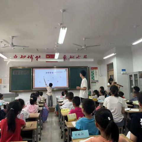 【全环境立德树人·奎聚教育】教以共进 研以致远——南隅小学语文教研活动