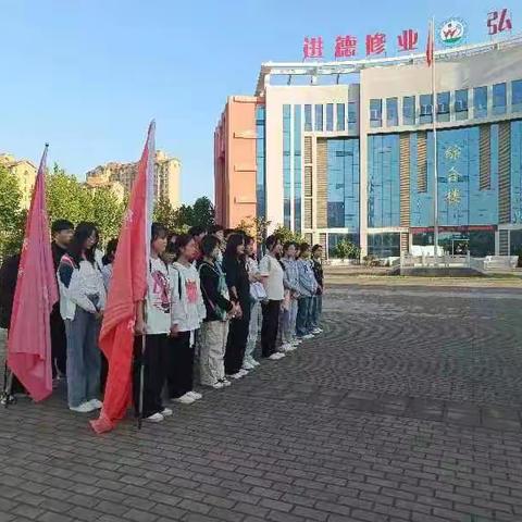 劳动实践活动        ------修武县职业技术学校实习基地劳动掠影