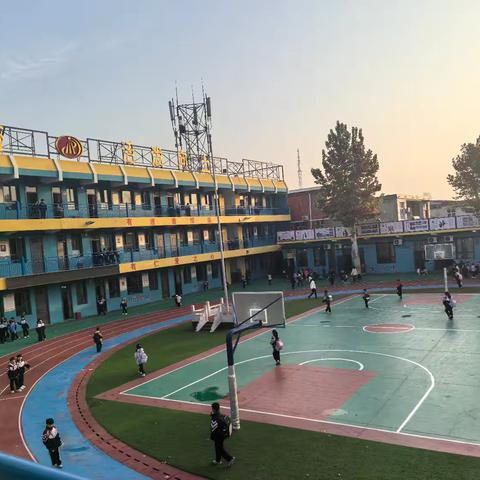 深耕跟岗研修路 聚力赋能共成长 —邯郸市骨干教师培养对象跟岗培训第三天纪实