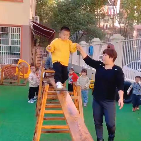 名江宝宝树幼儿园小一班第十二周精彩回放