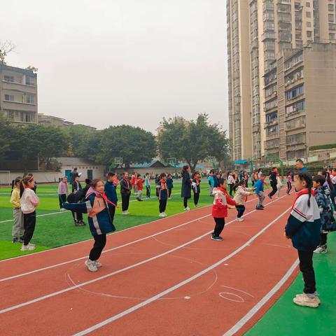 忙而有序  向阳前行——小街子小学第十四周工作总结