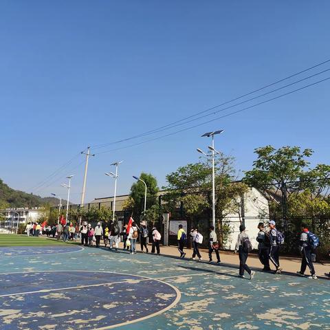 缅怀英烈守初心·关爱星童向暖阳