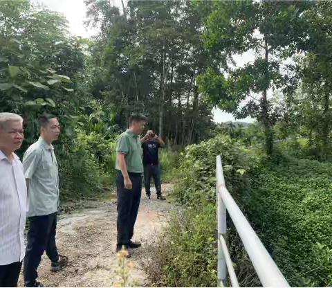 县政协副主席吴云师到南坤镇开展巡河调研和防风防汛指导工作