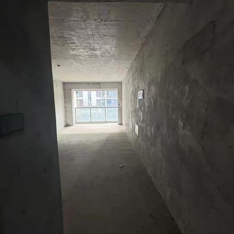 峰汇🌟产权99清水竖厅322，中间楼层看中庭，56.8万新证不包证，看房☎️61197