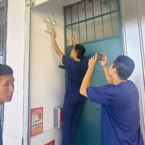 筑牢安全防线，守护成长校园