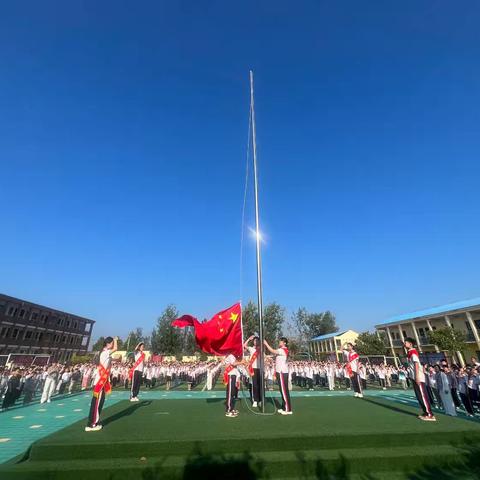 筑牢安全基石，共赴幸福征程——李庄镇中心小学开学安全第一课