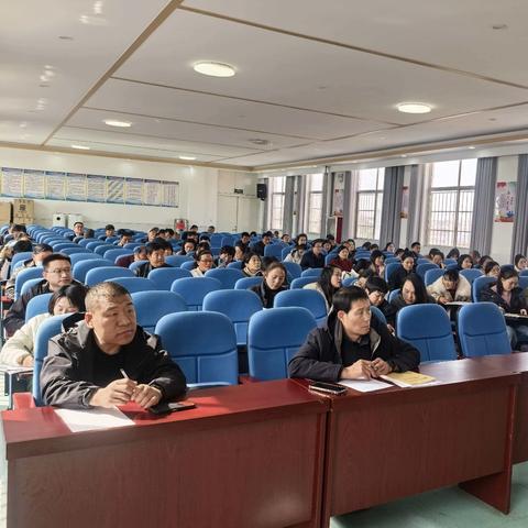 精准分析明方向，深耕业务促提升——大仲村镇中心小学数学质量分析暨业务培训活动纪实
