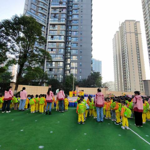 🌟品知幼儿园中二班的一天😎