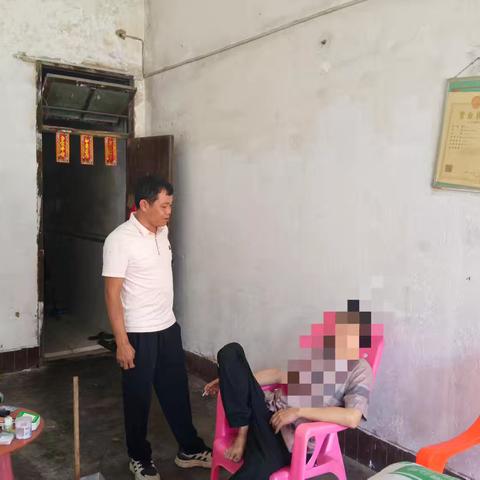 文罗镇开展社会面中低风险人员走访排查工作