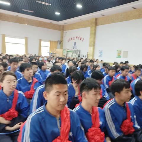 榜样引领   奋楫争先 不负春光   逐梦前行  ——日盛（怀仁）学校2024年初三年级一模表彰暨迎考动员会