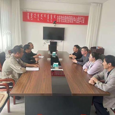 打出禁牧“组合拳”守护青山筑屏障