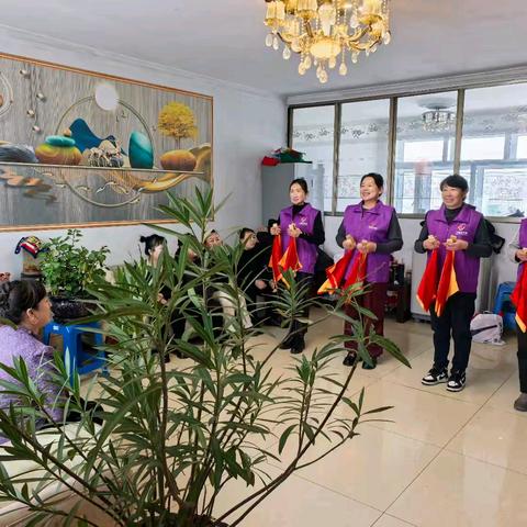 敖其镇“敖小花”绽放维权周 快板普法进村屯