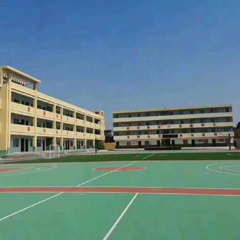 “无笔绘童趣，英语绽芳华”——白杨镇中心小学三至六年级英语“非纸笔评价”活动