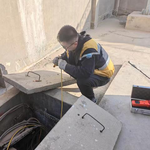 打好“疆煤外运”攻坚战，哈密高铁通信车间积极发挥党支部优势