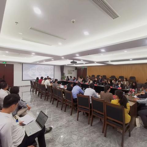 海口市美兰区税务局：税企座谈送春风