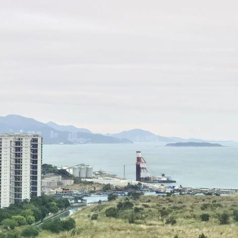 爱琴海东南高层，106平海景3房，东南向，全新未住！满五唯一！