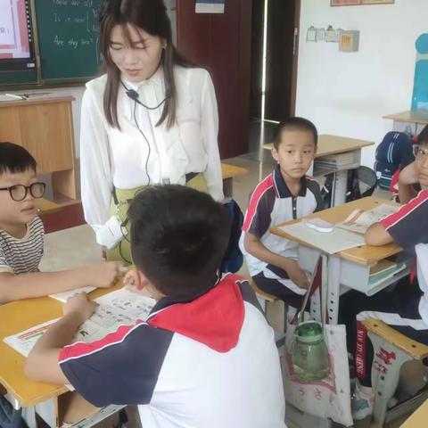 教研花开，馨香满怀——鹿泉经济开发区南新城小学青年教师优质课展示活动