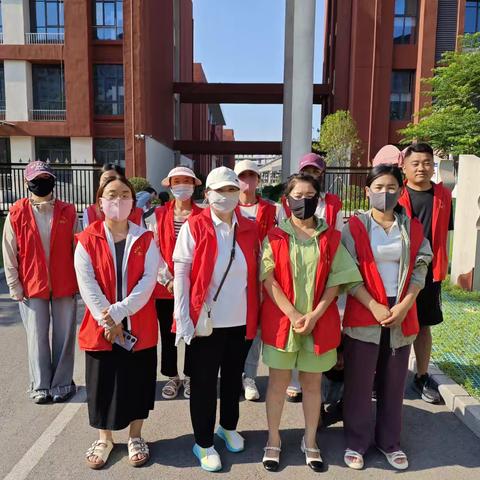 温暖守护，铸就安全——濮阳县第四实验小学一年级12班的值周活动