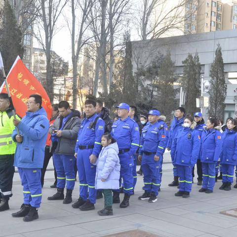 【抚顺县应急蓝天救援队】 3月3日祭扫雷锋墓 救兵乡敬老院献爱心活动