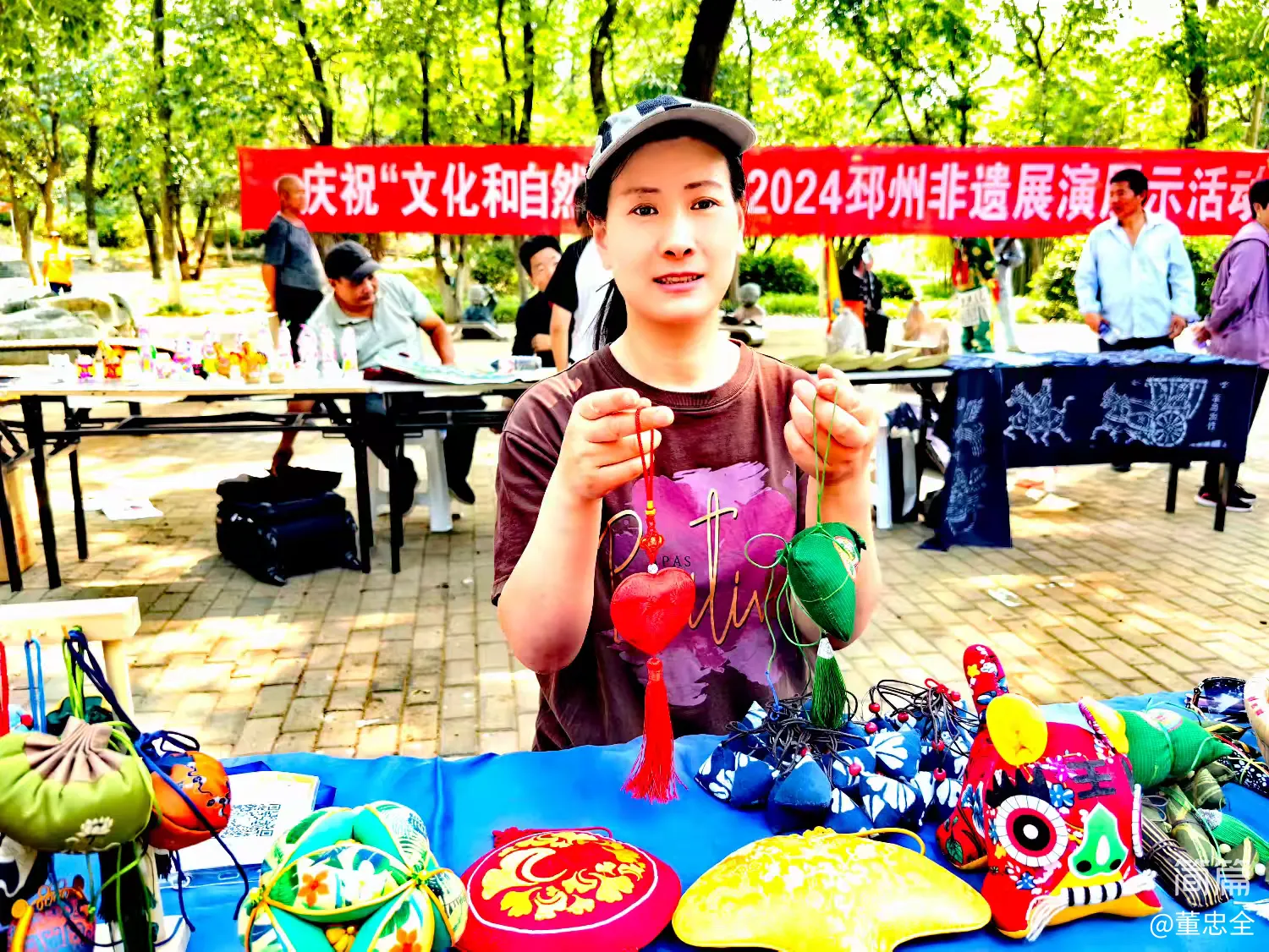 简篇-浓情端午 魅力非遗
邳州非遗走进艾山景区宣传展演展示活动精彩纷呈
