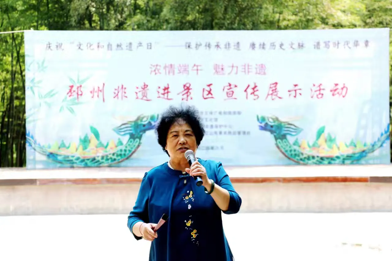 简篇-浓情端午 魅力非遗
邳州非遗走进艾山景区宣传展演展示活动精彩纷呈