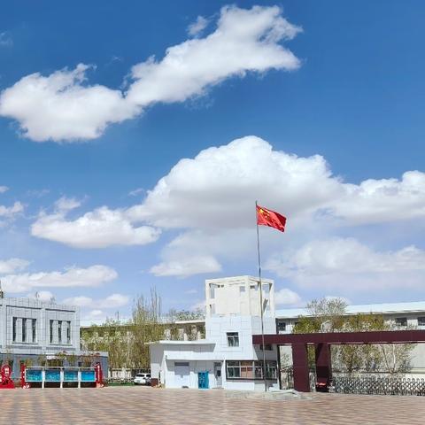 笔尖耕耘见真章 ﻿匠心筑梦促成长 ———格尔木市江源路小学教案、作业常规检查纪实