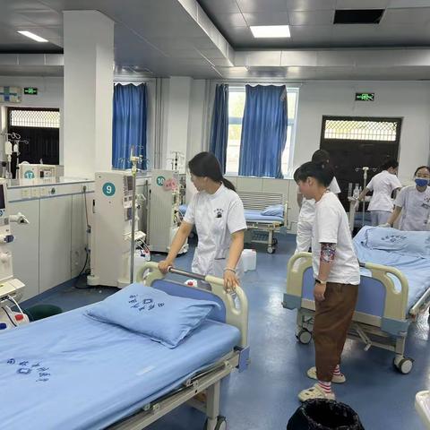 血液净化中心喜迁新居