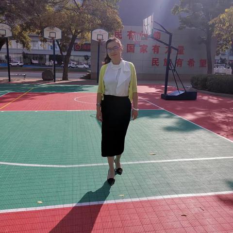 名师引领卓越 团队绽放精彩