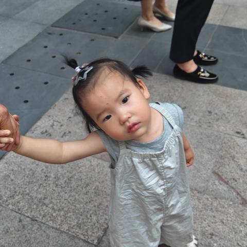 缤纷童年 乐聚六一 白桦林间物业服务中心携手集市商户打造欢乐盛宴