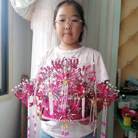 易拉罐做的凤冠