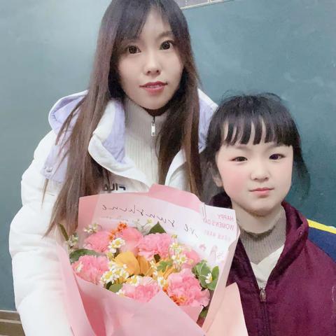 春风如你 灼灼芳华