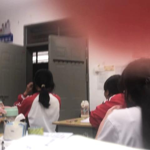 教诲如春风，师恩似海深——2210艺术设计