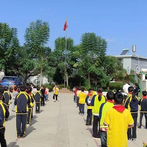 家校共育  温暖前行 ——热水小学学生家长会