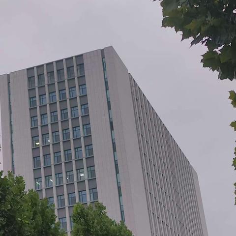 工业设计何林锋2201