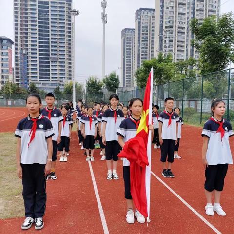 勿忘国耻，爱我中华——利辛县锦绣路中学第4周升国旗仪式纪实