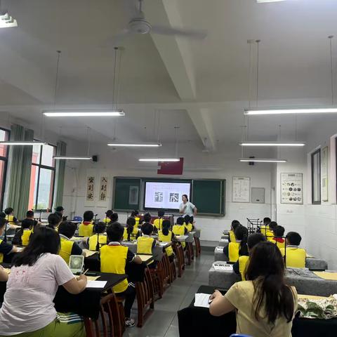 笔锋·墨痕落处，是静气与心性的无声对谈