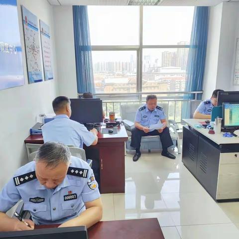 常态办召开全体民辅警会议传达支队办公会议精神就学习贯彻习近平新时代中国特色社会主义思想进行部署