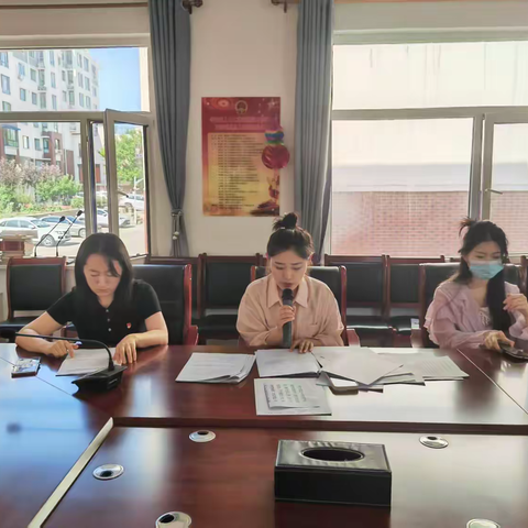 万佳社区“共叙党恩情 共谋新发展”主题民情恳谈会