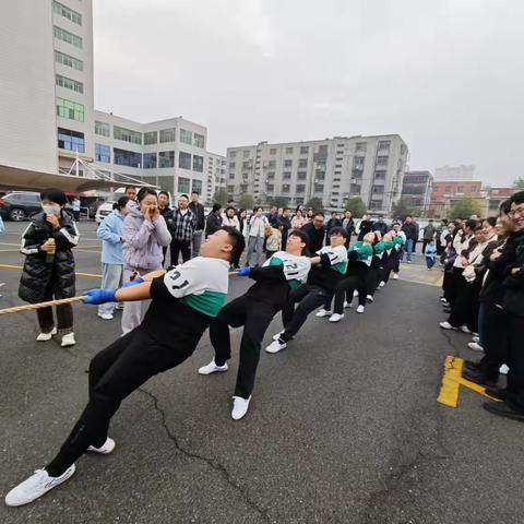 凝绳聚力谋发展 砥砺前行谱新篇——永明支行在2024年工行安阳分行拔河比赛中勇夺头筹，再创辉煌