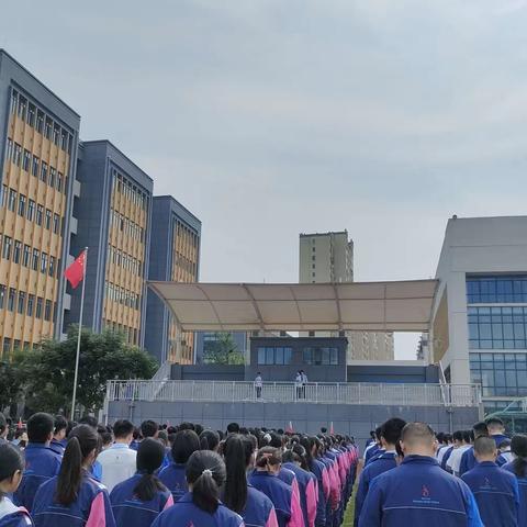 保持热爱，奔赴山海                                  --- 邀您走进孩子的一日生活