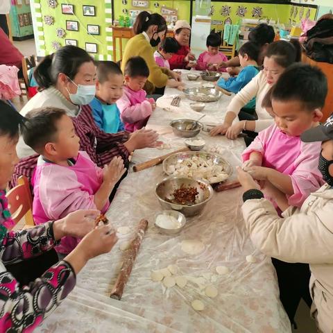 与“饺”🥟相约，共育未来—东五里屯幼儿园大班亲子“包饺子”感恩活动纪实