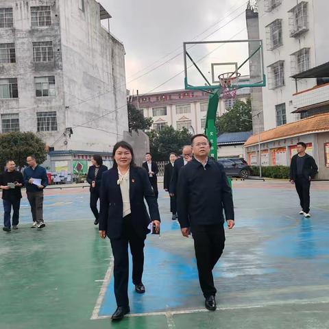 县政协调研助力，AI课堂点亮校园——乐业县城第二小学探索教育新路径